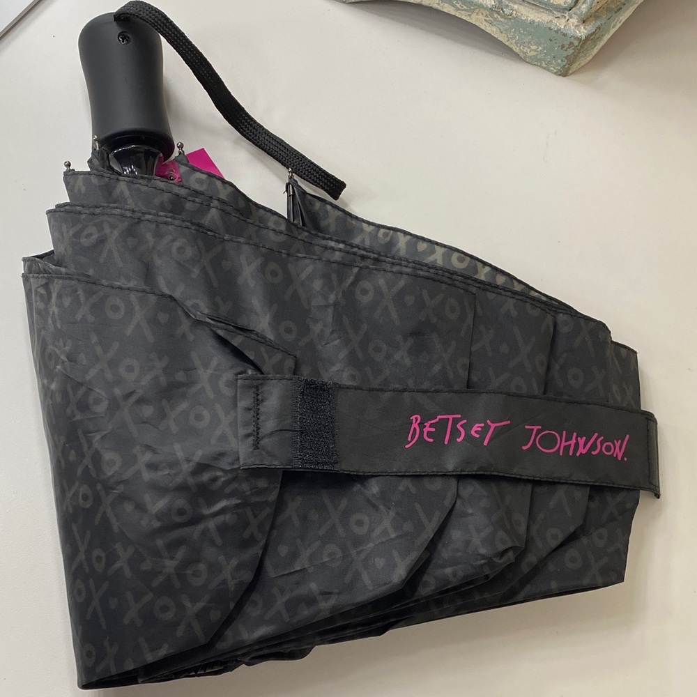 Betsey Johnson Black and Pink Umbrella